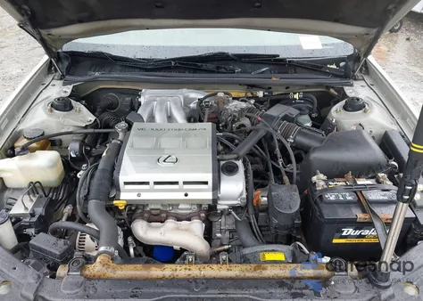 1998 Lexus Es 300 from USA, damaged, VIN JT8BF28G4W5022663